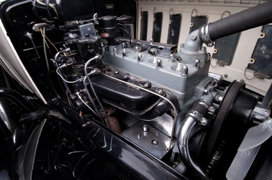  Chrysler CL Imperial Sport Phaeton by LeBaron 1933 года  (фото 6 из 8)